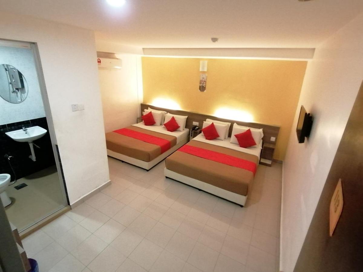Yellow Mansion Hotel Melaka Raya Екстериор снимка