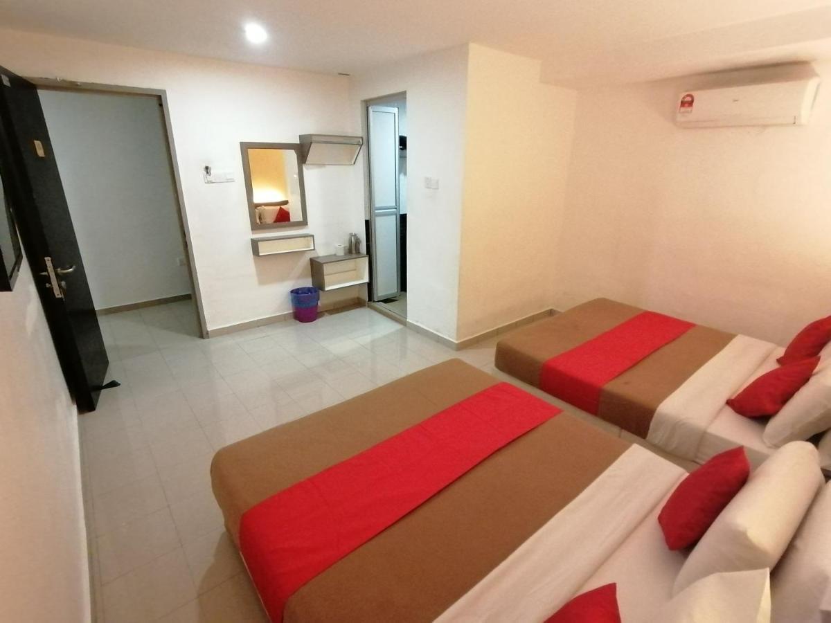 Yellow Mansion Hotel Melaka Raya Екстериор снимка