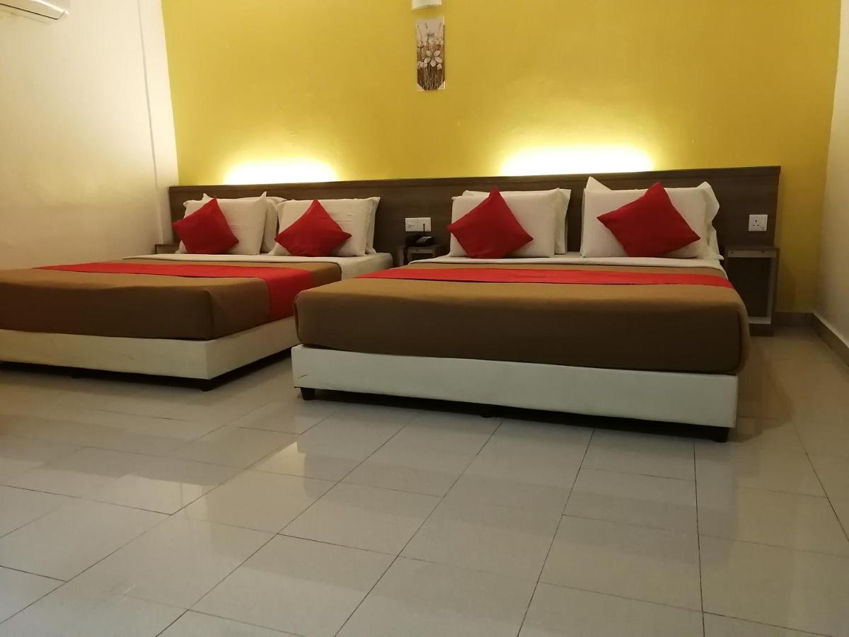 Yellow Mansion Hotel Melaka Raya Екстериор снимка