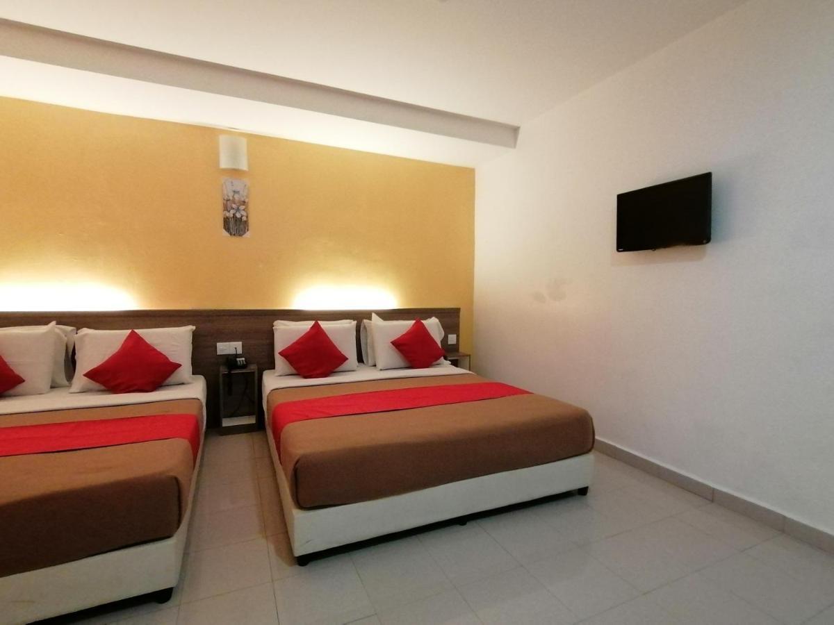 Yellow Mansion Hotel Melaka Raya Екстериор снимка