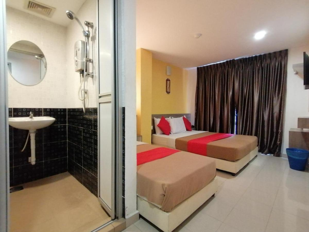Yellow Mansion Hotel Melaka Raya Екстериор снимка