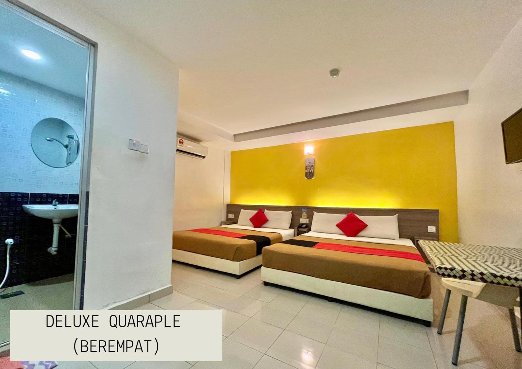 Yellow Mansion Hotel Melaka Raya Екстериор снимка