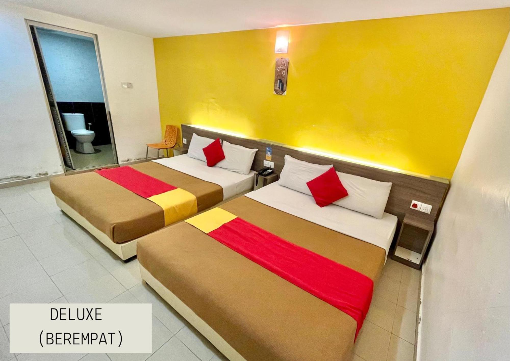 Yellow Mansion Hotel Melaka Raya Екстериор снимка
