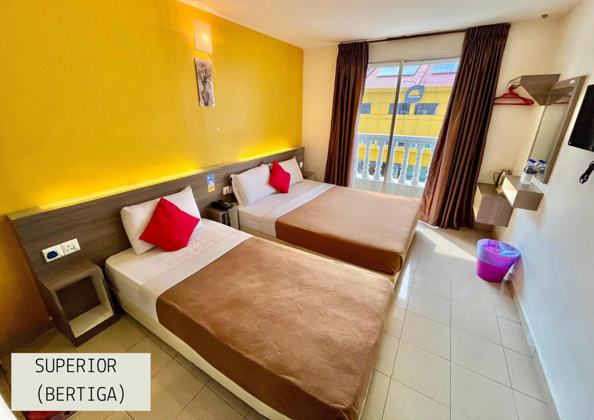 Yellow Mansion Hotel Melaka Raya Екстериор снимка